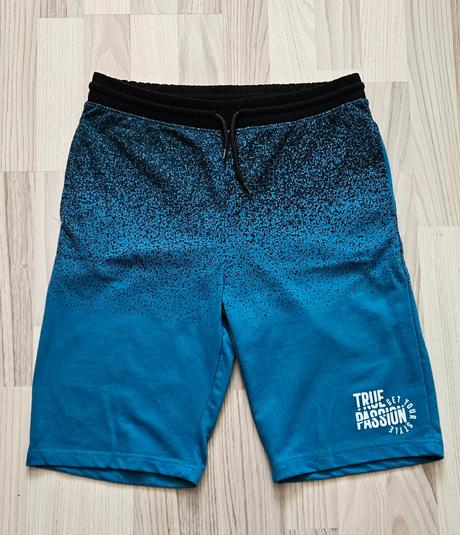 Krátke nohavice, chapter young,158