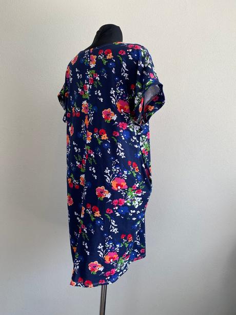 Dámska kvetinová tunika s krátkym rukávom,