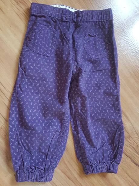 Zaujímavé nohavice, 80