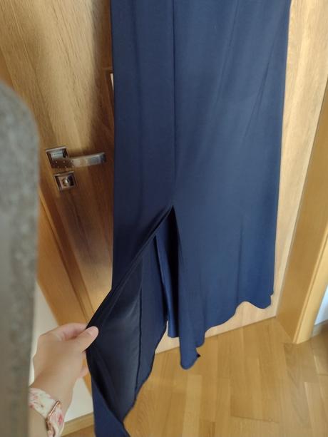 Spoločenské šaty, m