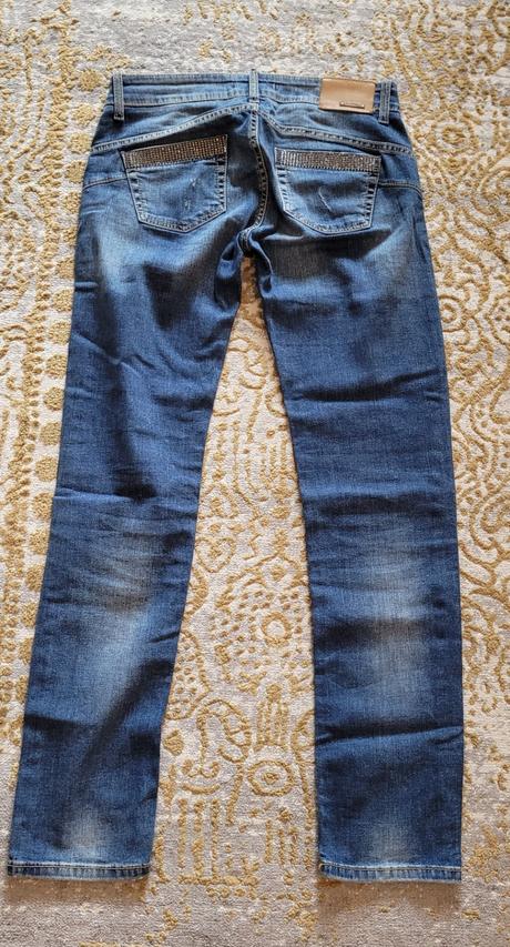 Rifle liu jo s krystalmi, liu jo,28