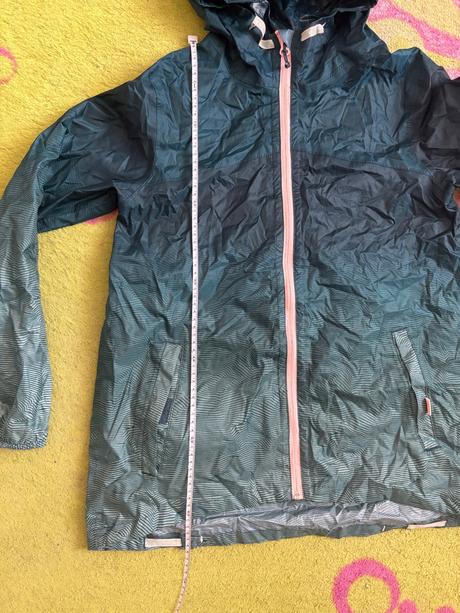 Nepremokavá bunda, decathlon,164
