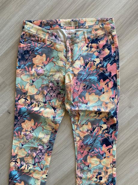 Dámske vzorované nohavice, amisu,s