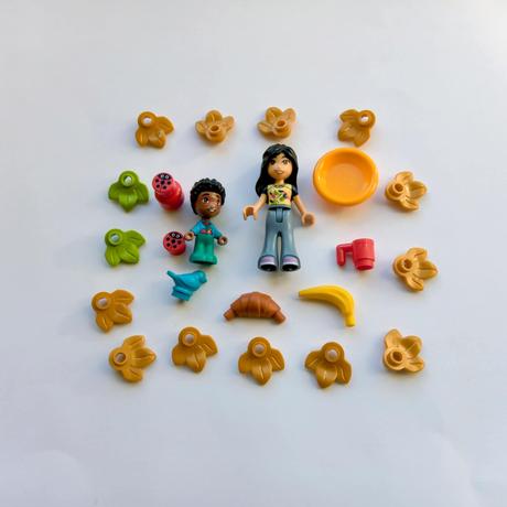X17 lego friends figúrky, basem, liann, nehrané,