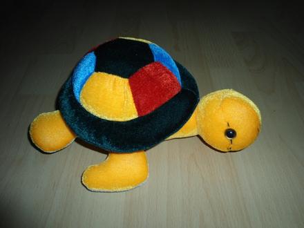 Farebna plysova korytnacka, 