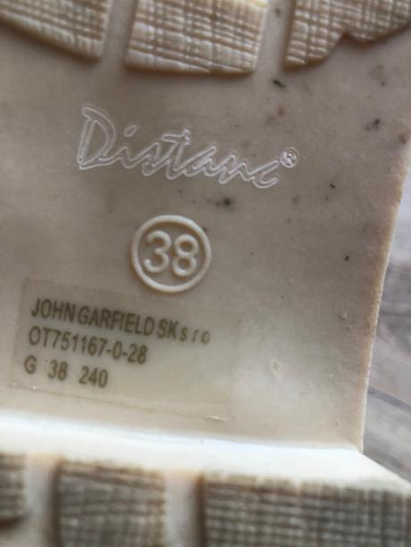 Kvetinové topánky, 38