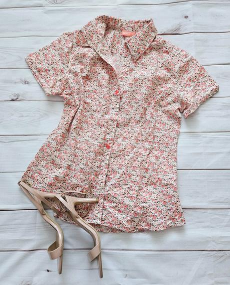 Pekná kvetinková košela, 40