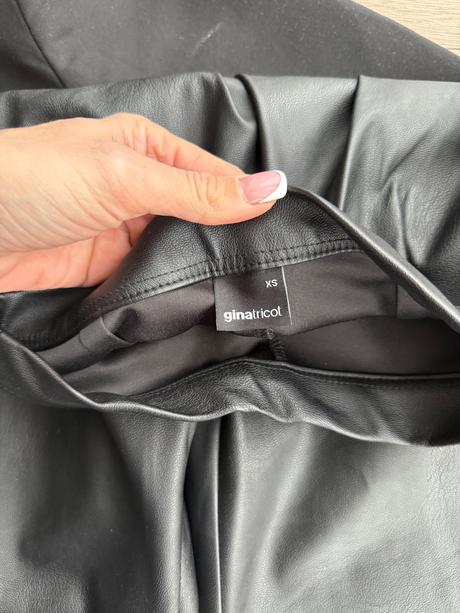 Čierne koženkové nohavice, veľ. xxs, gina,xs
