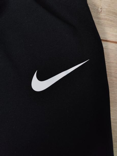 Nike trojštvrťové legíny, nike,s