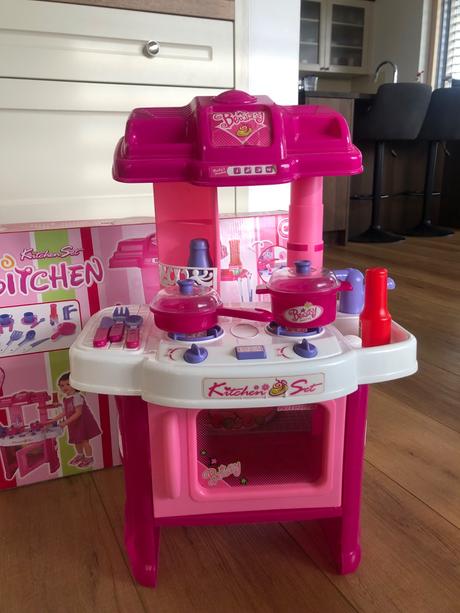 Detská plastová kuchynka, 