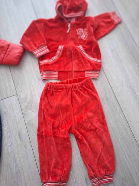 Zamatová súprava s uškami, 86