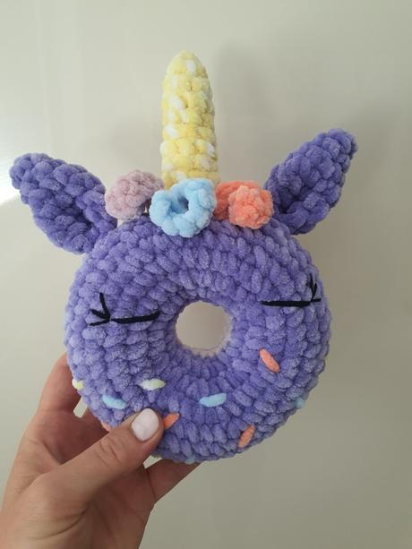 Háčkovaný jednorožec 22cm, 