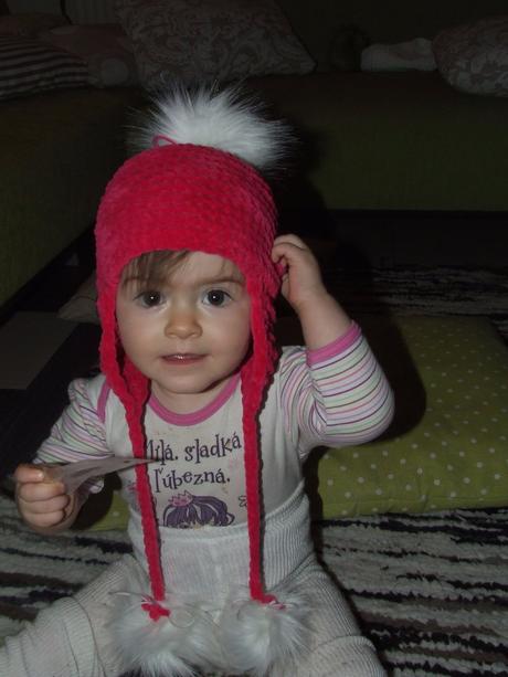 Teplá čiapočka s rôznymi brmbolcami, 56 - 158