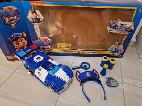 Paw patrol -ultimate chase fan gift pack, 