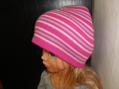 Pruhovaná čiapka, 92