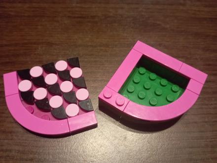 Krabicky lego friends,