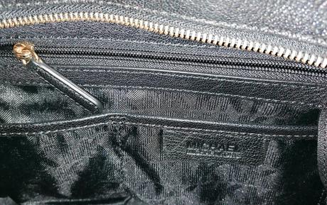 Čierna kabelka michael kors s kožušinkou, michael kors