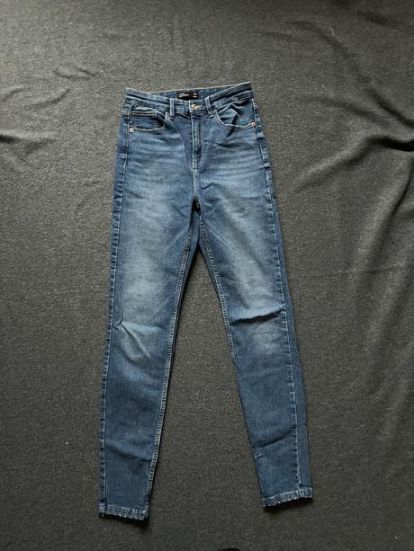 Rifle s vysokým pasom, sinsay,s