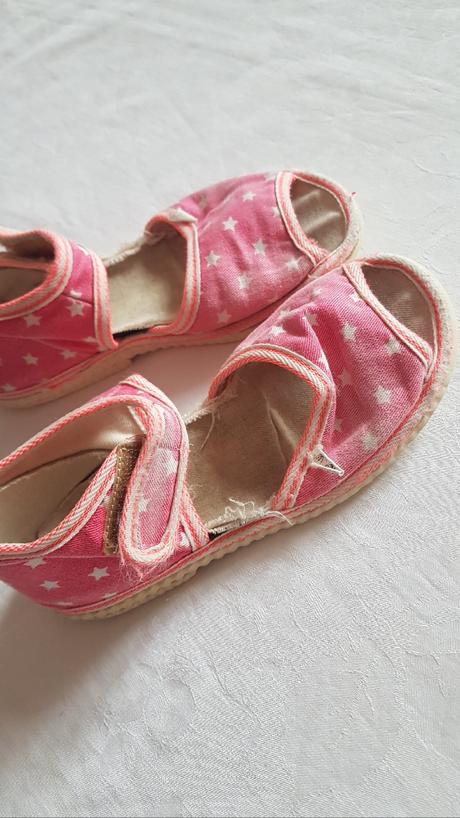 Zadarmo k nákupu dievčenské papučky zn. mld, mld,<17