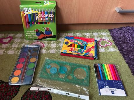 Sada výtvarných potrieb,
