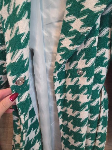 Teplý kabát, gate,l