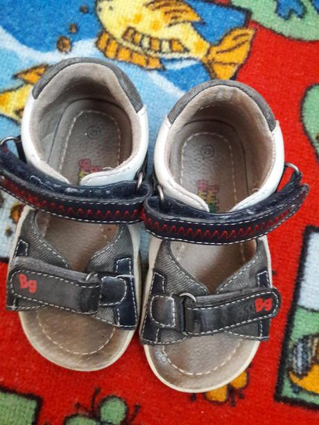 Sandalky, bubble gummers,23