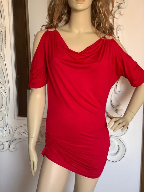 Cerveny top , saty italy, m