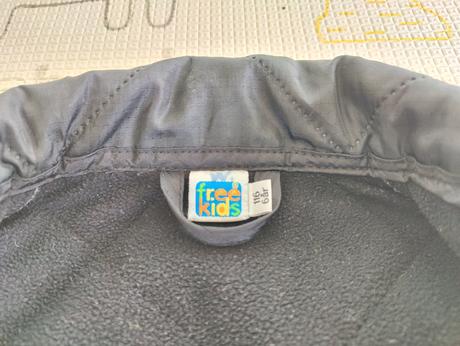 Štýlová prechodná čierna bunda, 116