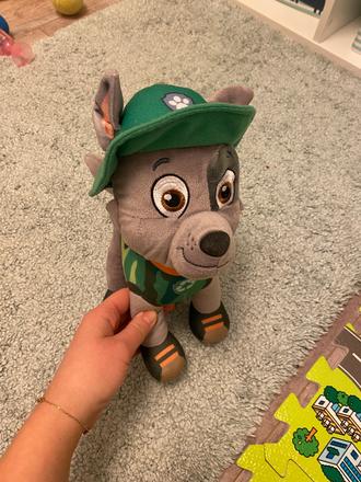 Plyšový rocky paw patrol,