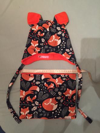 Zimny set s liskami(ciapka,nakrcnik,rukavic)92/104, 92