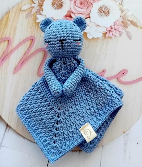 Háčkovaný mojkáčik safran,