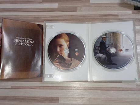 Dvd filmy a prázdne obaly,