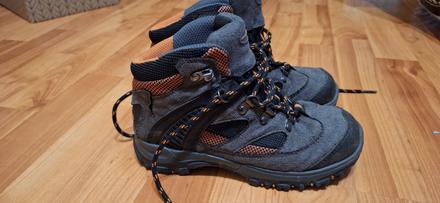 Turistické topánky, 33