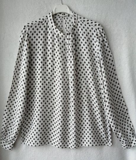 Pekná pohodlná blúzka od zary, zara,38