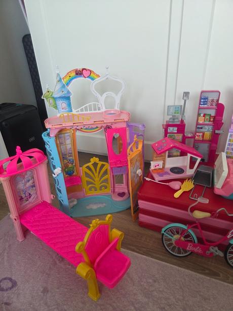 Barbie hračky, 