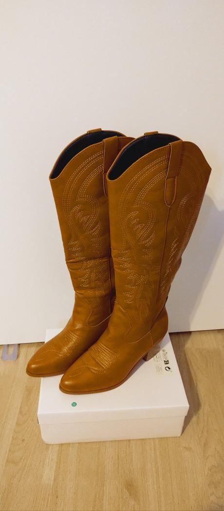 Krasne nove cizmy, 38