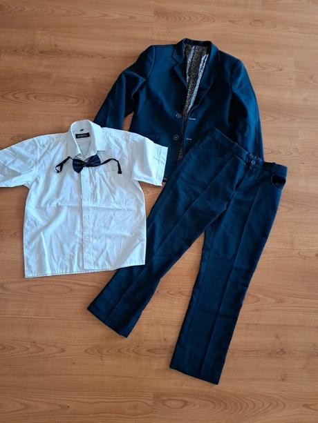 Oblek, košeľa, motýlik č. 152, 152