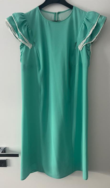 Šaty vhodné na kojenie, 38