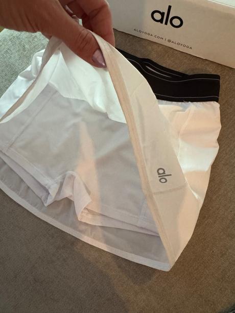 Damska alo yoga sukna, m