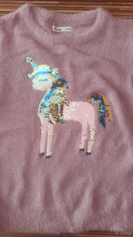 Chlpaty svetrik jednorozec 134, sinsay,134