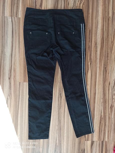 Dámske rifle s vysokým pásom, 44