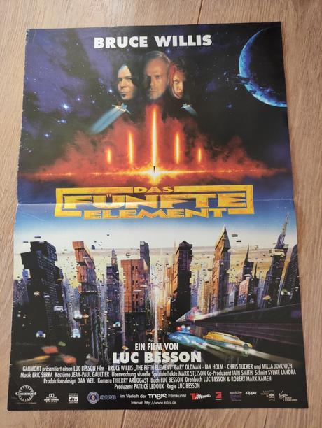 Filmovy plagat piaty element,