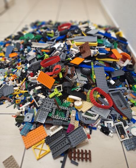 Originál lego na kilá 15,3 kg poctivo vytriedené,