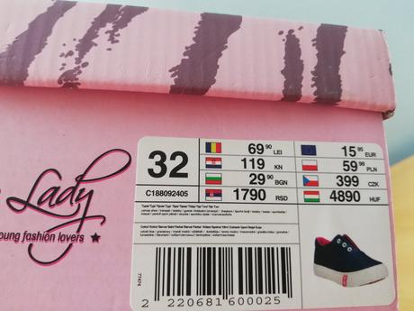 Nazúvacie plátenky, 32