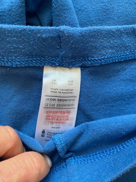 Mix oblečenia, 86–98