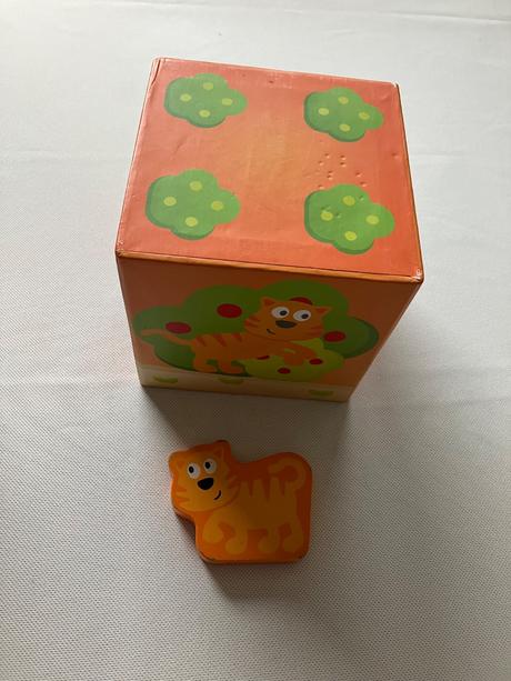 Kartónové kocky so zvierstkami, 