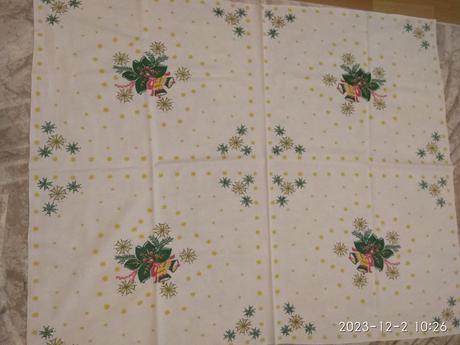 Retro vianocny obrus, 