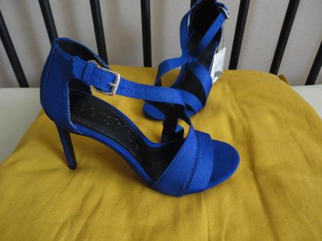 Dámske sandále -bershka- vel.37, 37