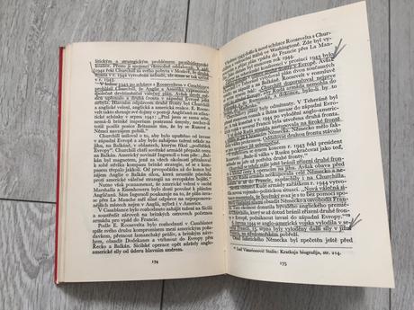 Kniha od říjnové revoluce až po naše dny 1950,