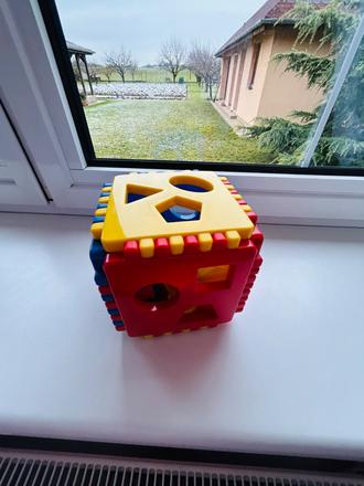 Kocka vkladacka,